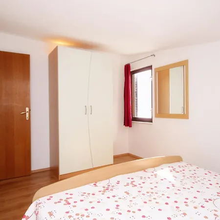 Daire Prizba 9255d Blato (Korcula)