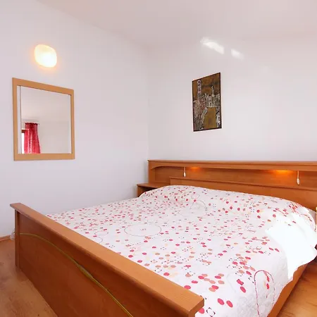 Daire Prizba 9255d Blato (Korcula)